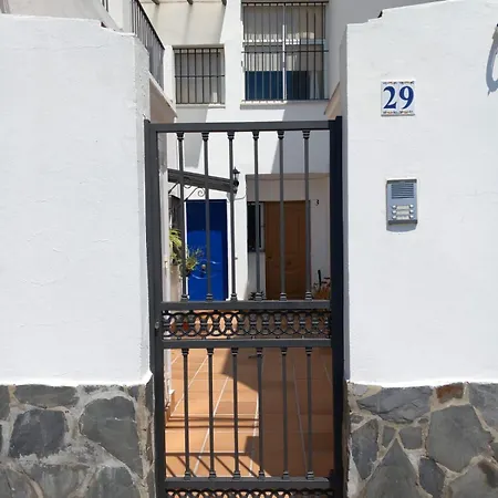 Apartamento Tranquilo Cerca De La Estacion De Tren Y Bodegas Apartment